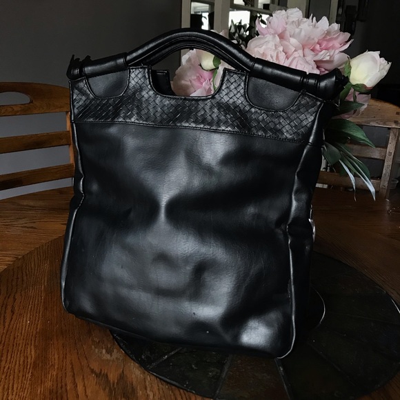 Volcom Purse - Picture 2 of 4